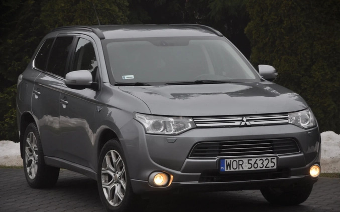 Mitsubishi Outlander cena 43900 przebieg: 381000, rok produkcji 2014 z Piotrków Kujawski małe 667